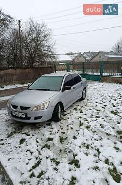 Седан Mitsubishi Lancer 2004 в Чернівцях