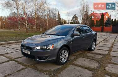 Седан Mitsubishi Lancer 2009 в Харькове