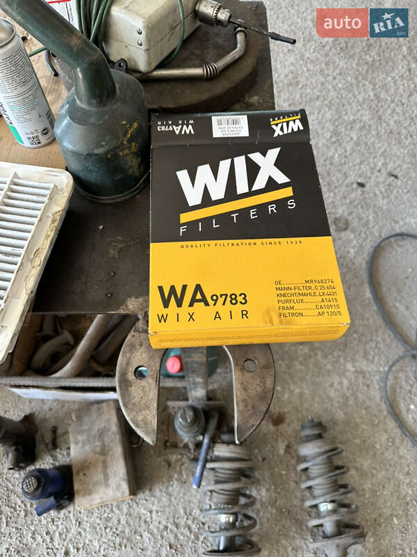 Седан Mitsubishi Lancer 2017 в Києві фото 56 Седан Mitsubishi Lancer 2017 в Києві