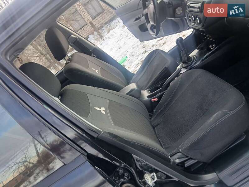 Седан Mitsubishi Lancer 2005 в Герце