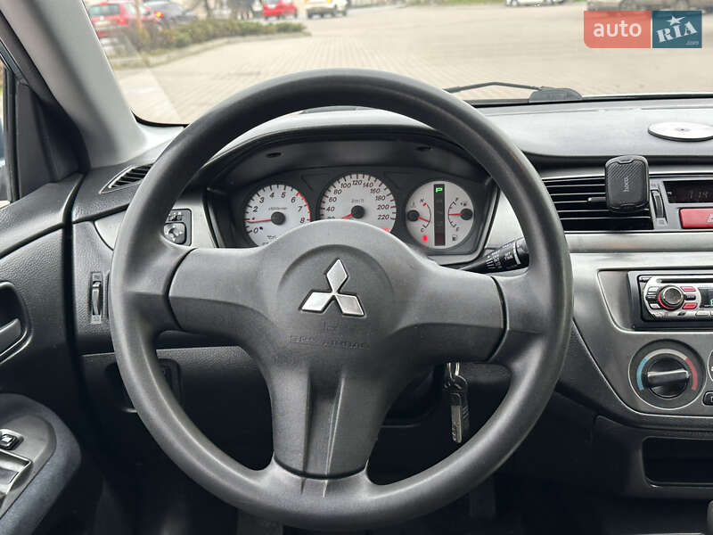 Седан Mitsubishi Lancer 2007 в Виннице