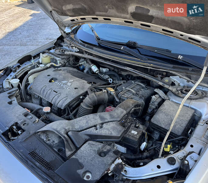 Седан Mitsubishi Lancer 2008 в Смеле