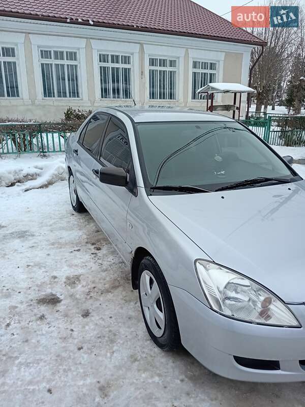 Седан Mitsubishi Lancer 2005 в Сокирянах фото 14 Седан Mitsubishi Lancer 2005 в Сокирянах