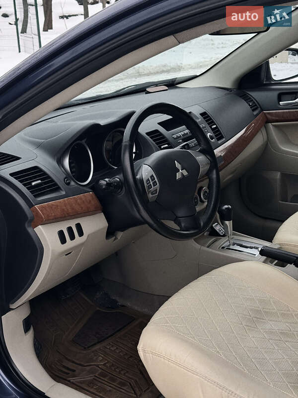 Седан Mitsubishi Lancer 2008 в Киеве фото 19 Седан Mitsubishi Lancer 2008 в Киеве