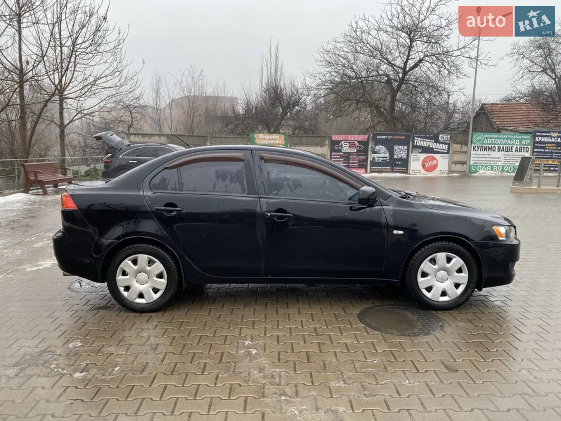 2011 Mitsubishi Lancer - мініатюра 3