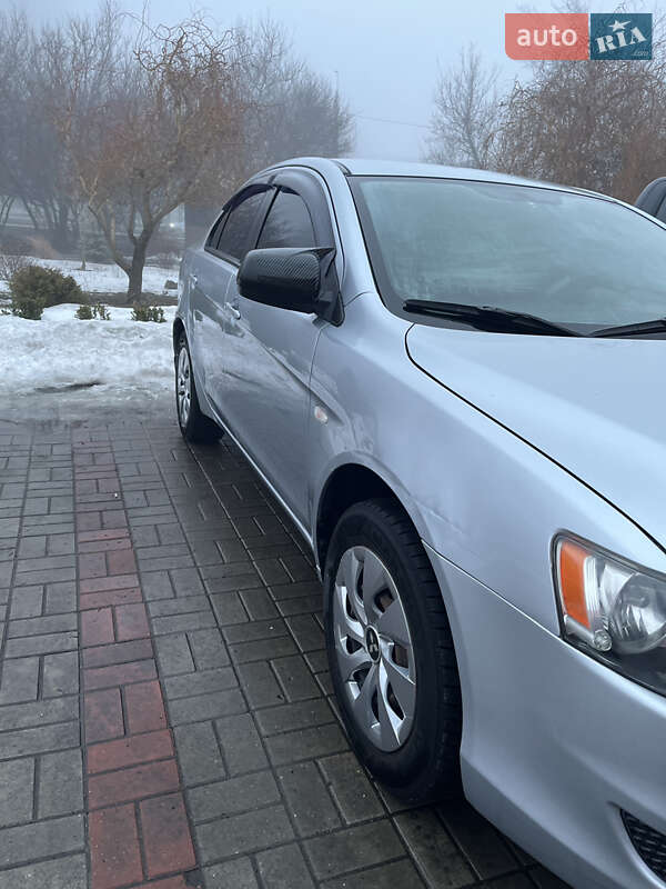 Седан Mitsubishi Lancer 2008 в Черкассах