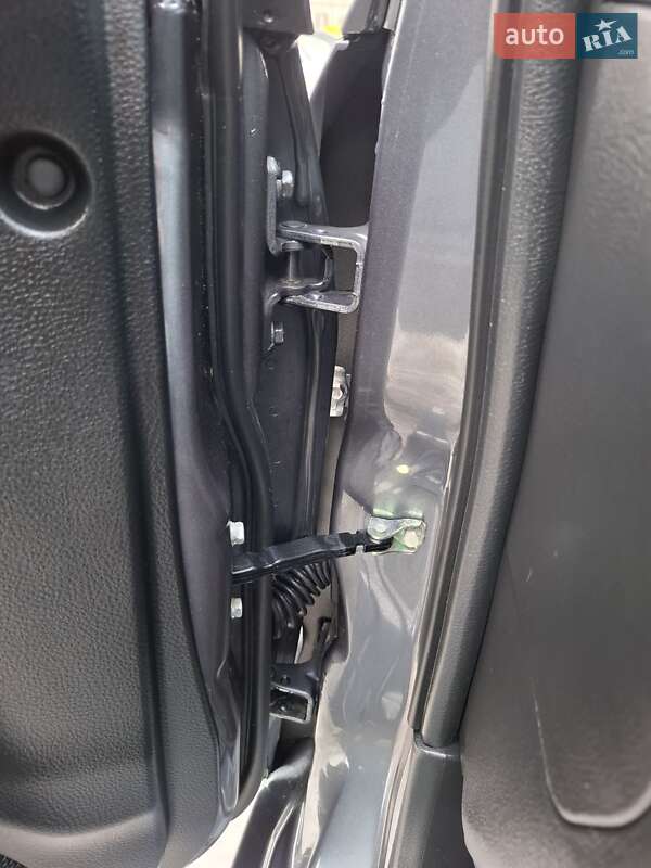 Седан Mitsubishi Lancer 2009 в Киеве