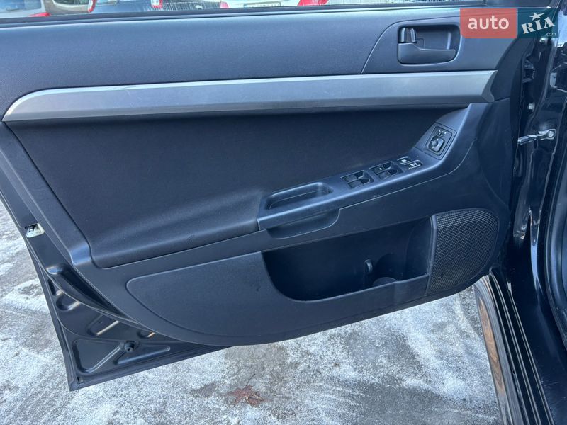 Седан Mitsubishi Lancer 2007 в Киеве