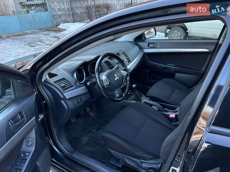 Седан Mitsubishi Lancer 2007 в Киеве