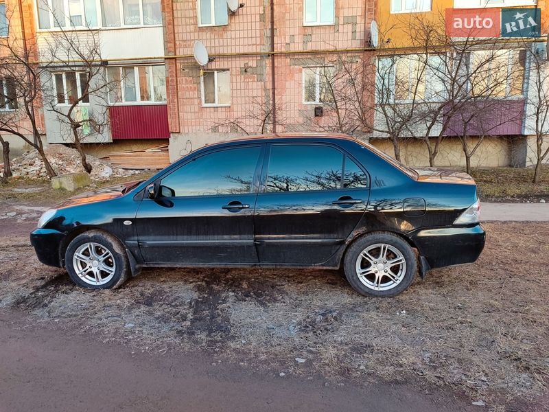 Седан Mitsubishi Lancer 2008 в Сарнах