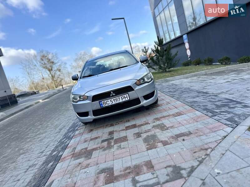 Седан Mitsubishi Lancer 2009 в Львове фото 2 Седан Mitsubishi Lancer 2009 в Львове