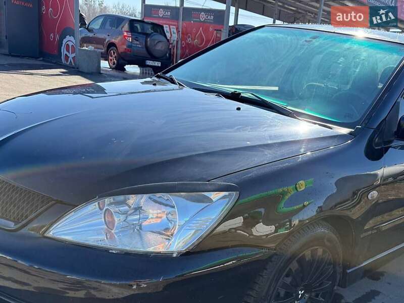 Седан Mitsubishi Lancer 2007 в Киеве