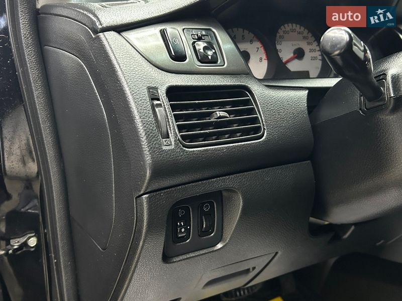 Седан Mitsubishi Lancer 2008 в Черновцах