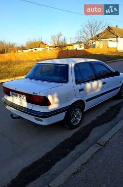 Седан Mitsubishi Lancer 1992 в Новой Одессе