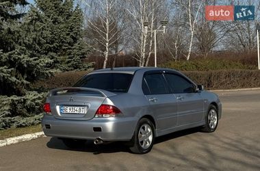 Седан Mitsubishi Lancer 2004 в Южноукраинске