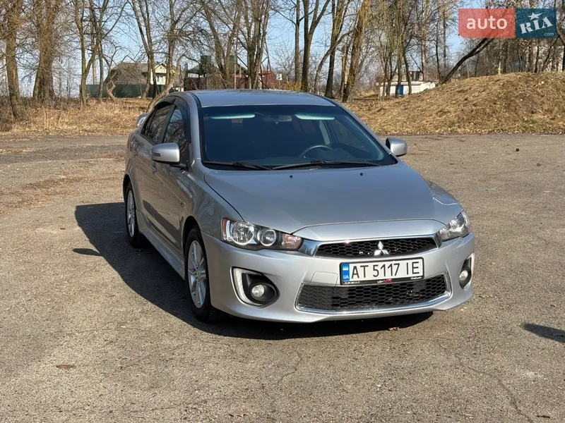 Mitsubishi Lancer