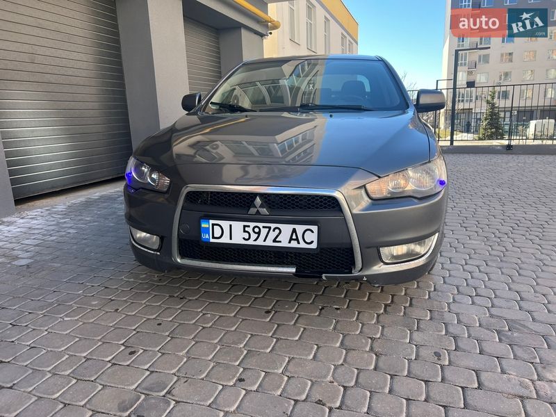 Седан Mitsubishi Lancer 2009 в Виннице