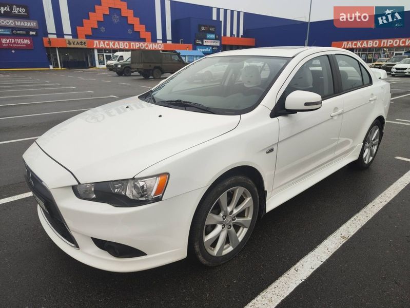 Седан Mitsubishi Lancer 2015 в Запорожье