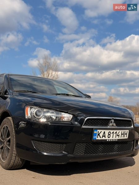 Седан Mitsubishi Lancer 2015 в Фастове