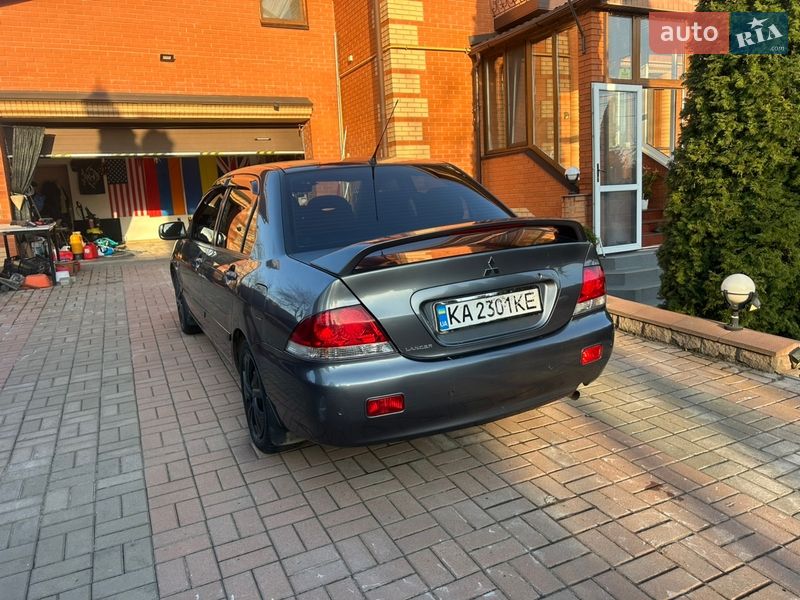 Седан Mitsubishi Lancer 2008 в Киеве