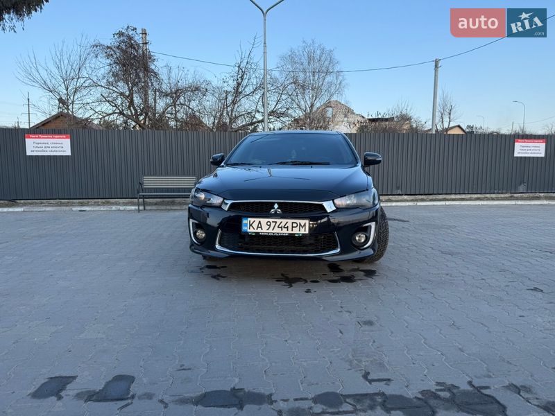 Mitsubishi Lancer 2016