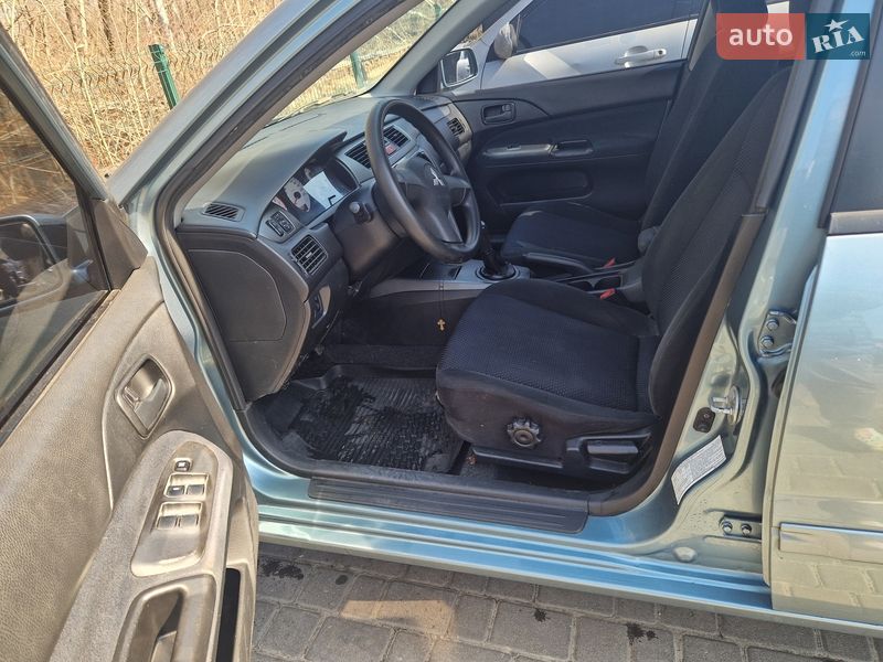 Седан Mitsubishi Lancer 2008 в Днепре