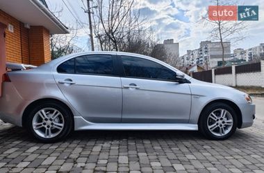 Седан Mitsubishi Lancer 2014 в Києві