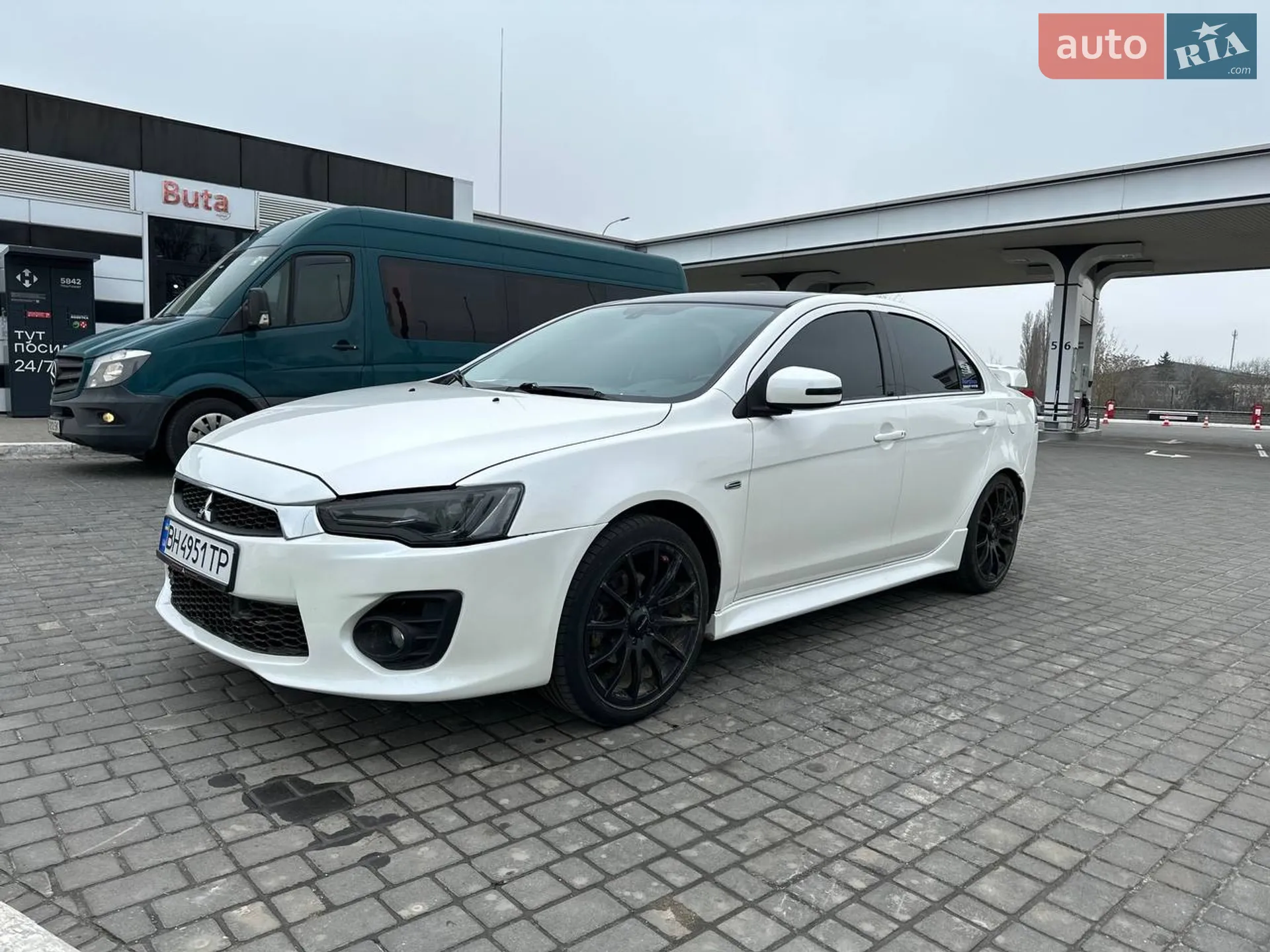 2016 Mitsubishi Lancer - фото 1