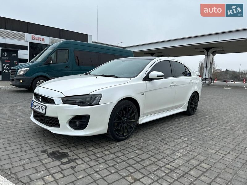 Mitsubishi Lancer 2016
