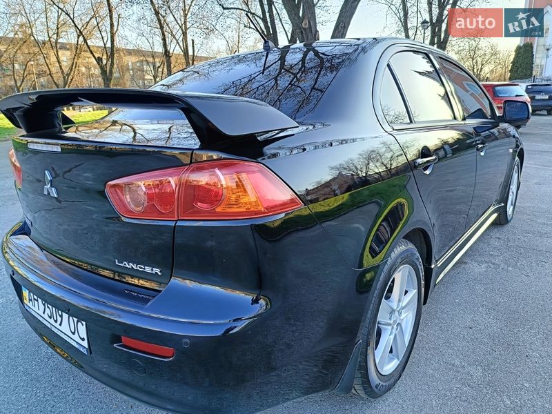 Седан Mitsubishi Lancer 2008 в Киеве