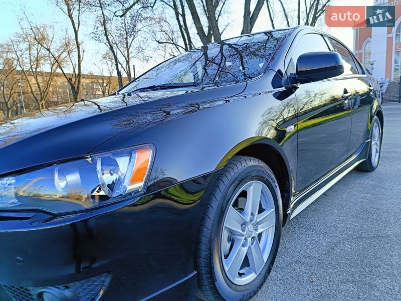 Седан Mitsubishi Lancer 2008 в Киеве