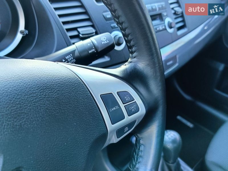 Седан Mitsubishi Lancer 2008 в Киеве