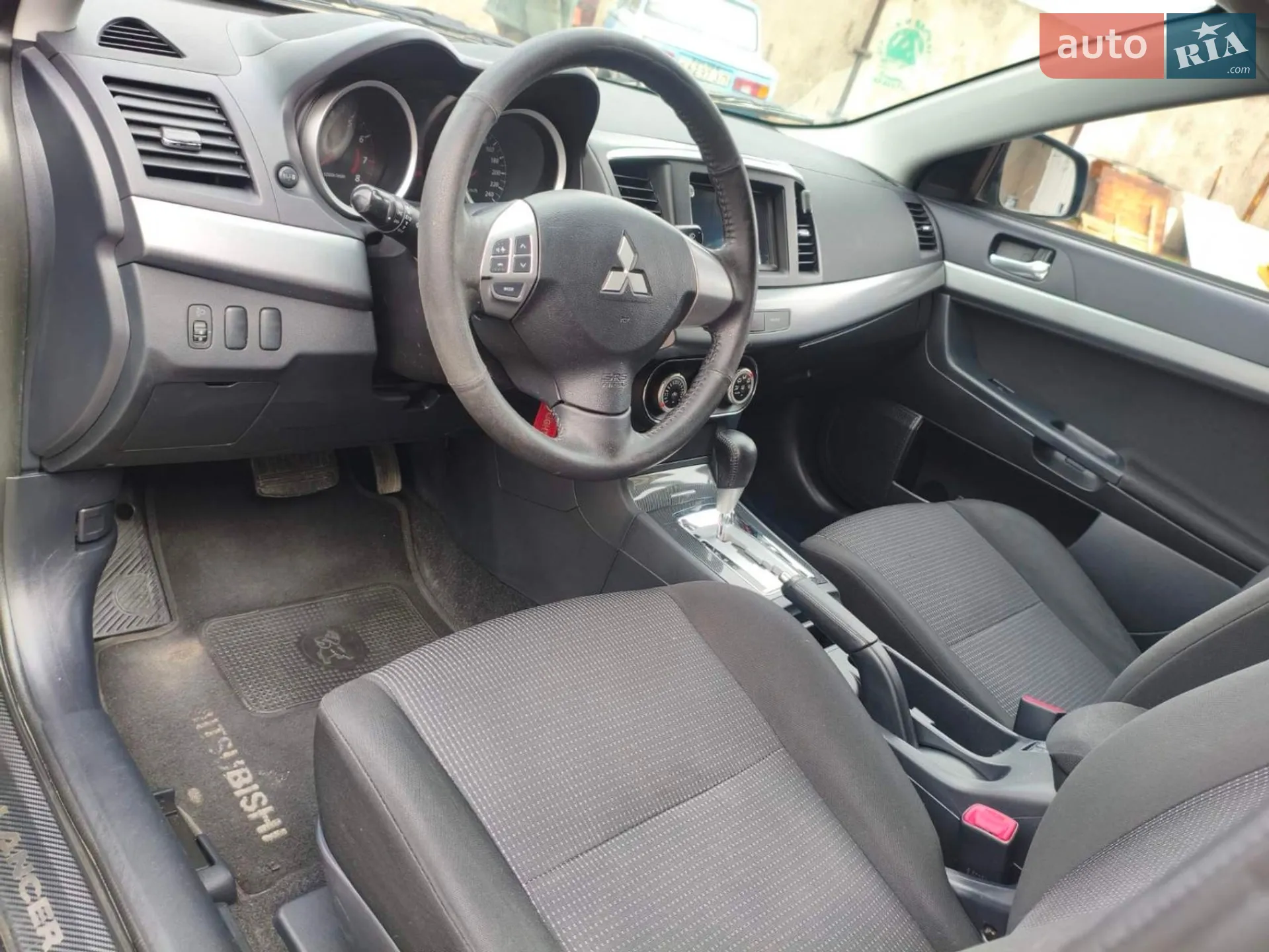 2011 Mitsubishi Lancer - мініатюра 33
