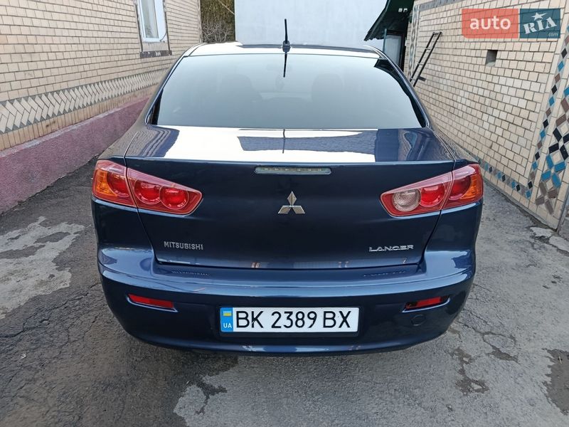 Седан Mitsubishi Lancer 2007 в Красилове