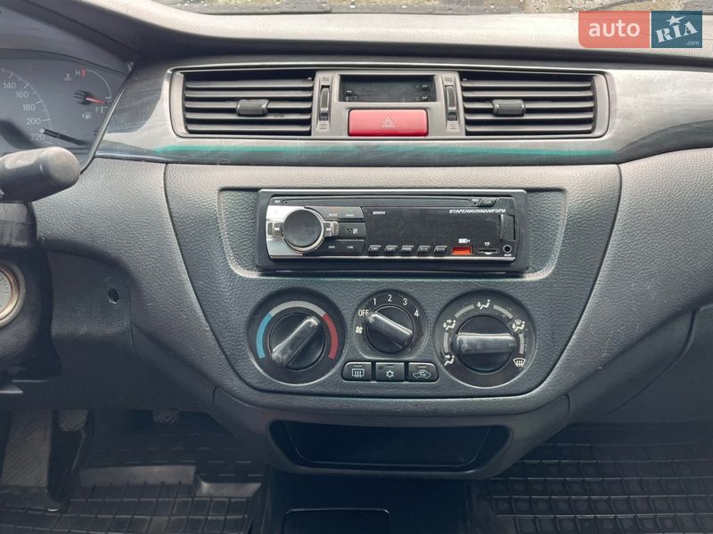 Седан Mitsubishi Lancer 2004 в Одессе фото 23 Седан Mitsubishi Lancer 2004 в Одессе