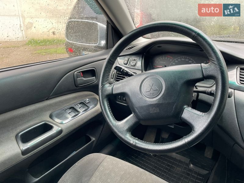 Седан Mitsubishi Lancer 2004 в Одессе фото 29 Седан Mitsubishi Lancer 2004 в Одессе