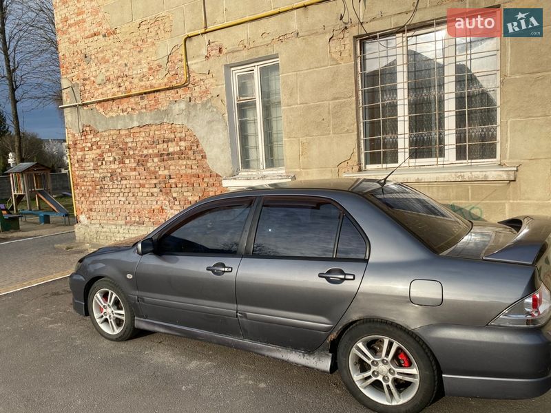 Седан Mitsubishi Lancer 2005 в Дрогобыче фото 6 Седан Mitsubishi Lancer 2005 в Дрогобыче