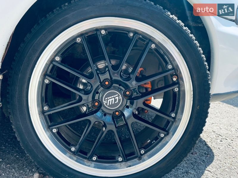 Седан Mitsubishi Lancer 1995 в Кременчуці