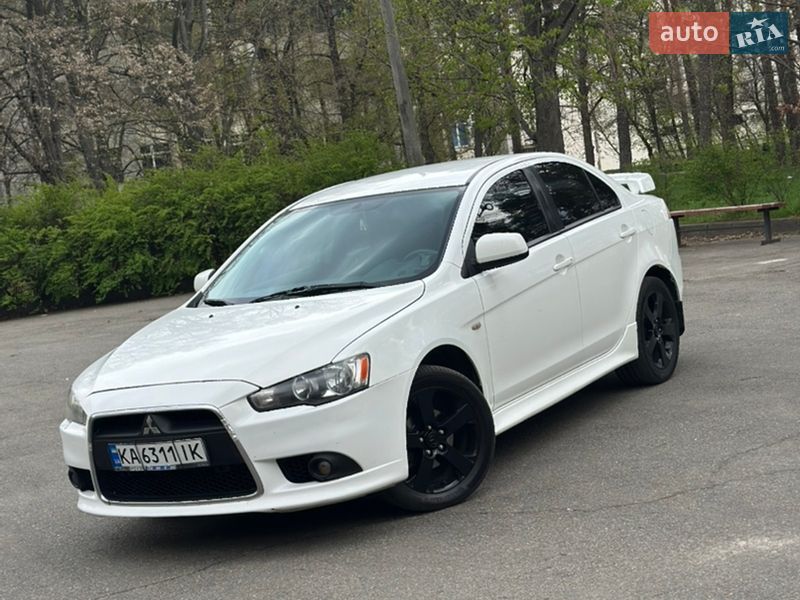 Mitsubishi Lancer 2012