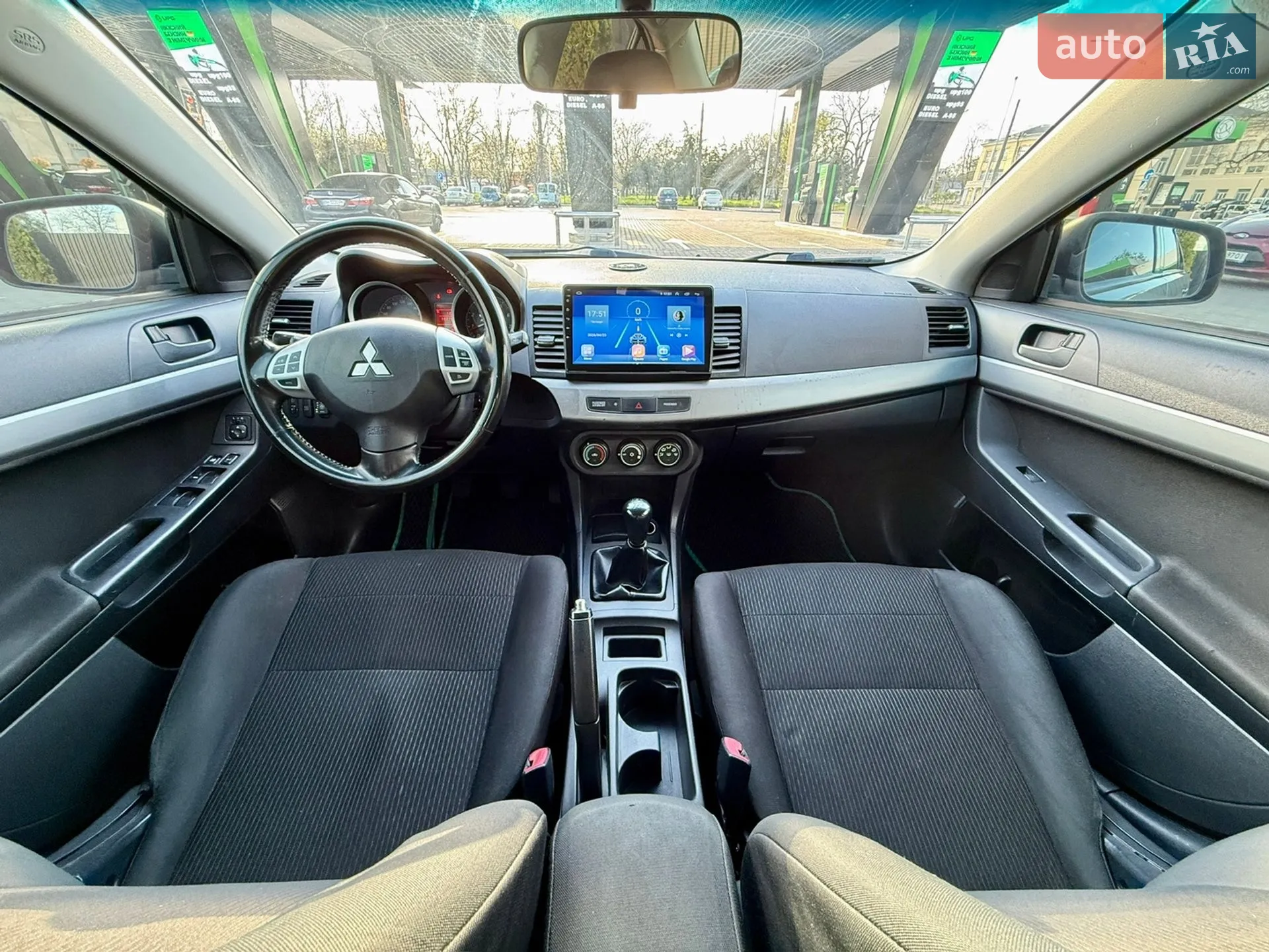 2010 Mitsubishi Lancer - мініатюра 22