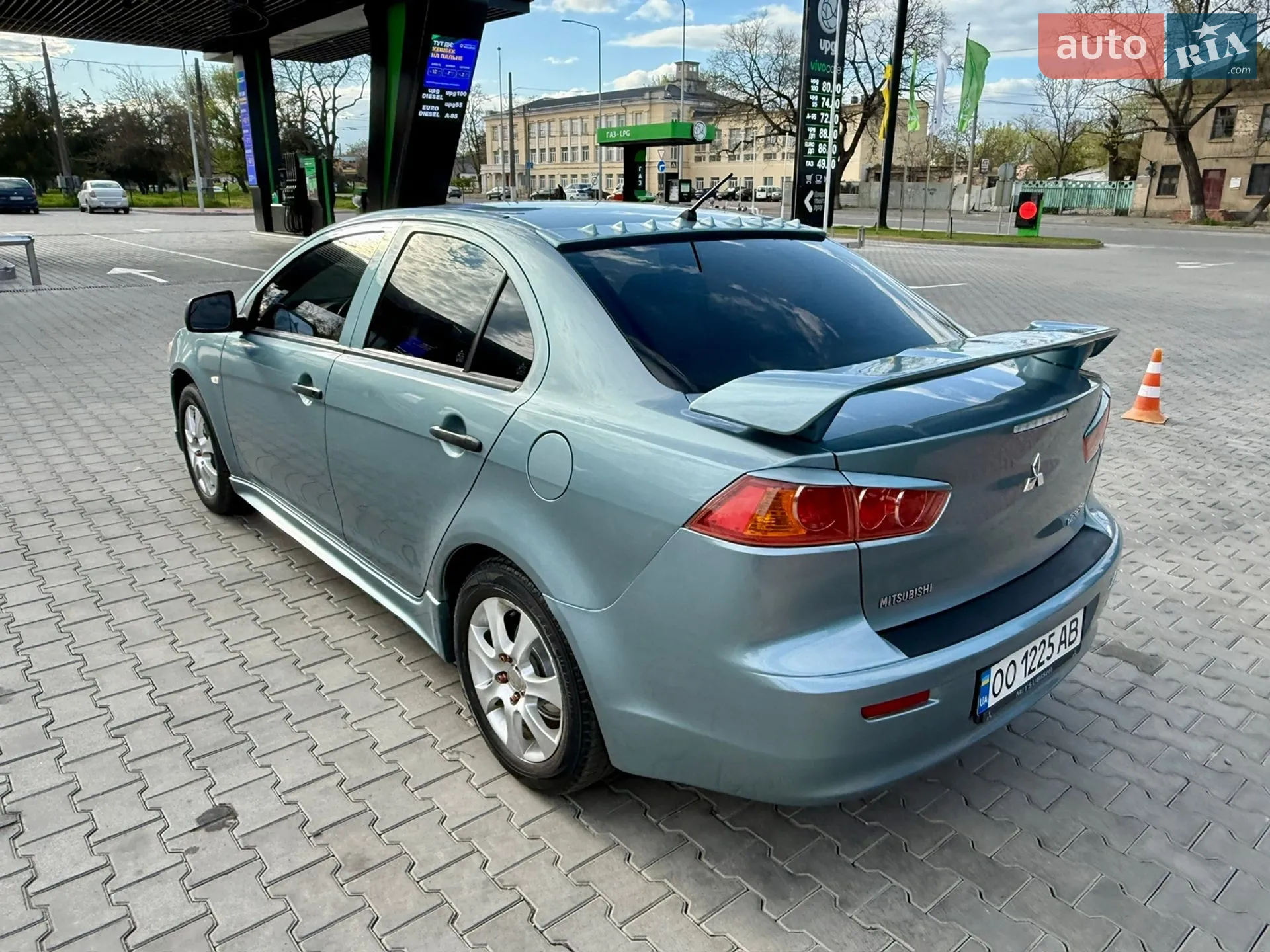 2010 Mitsubishi Lancer - мініатюра 24