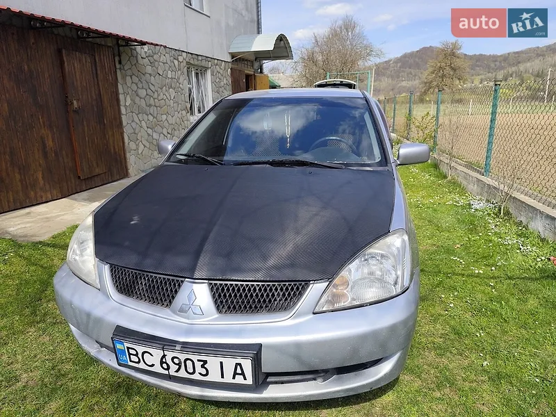Mitsubishi Lancer