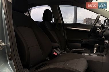 Седан Mitsubishi Lancer 2008 в Киеве