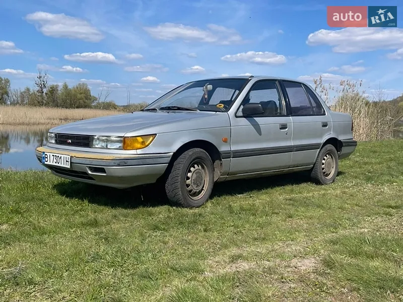 Mitsubishi Lancer 1990