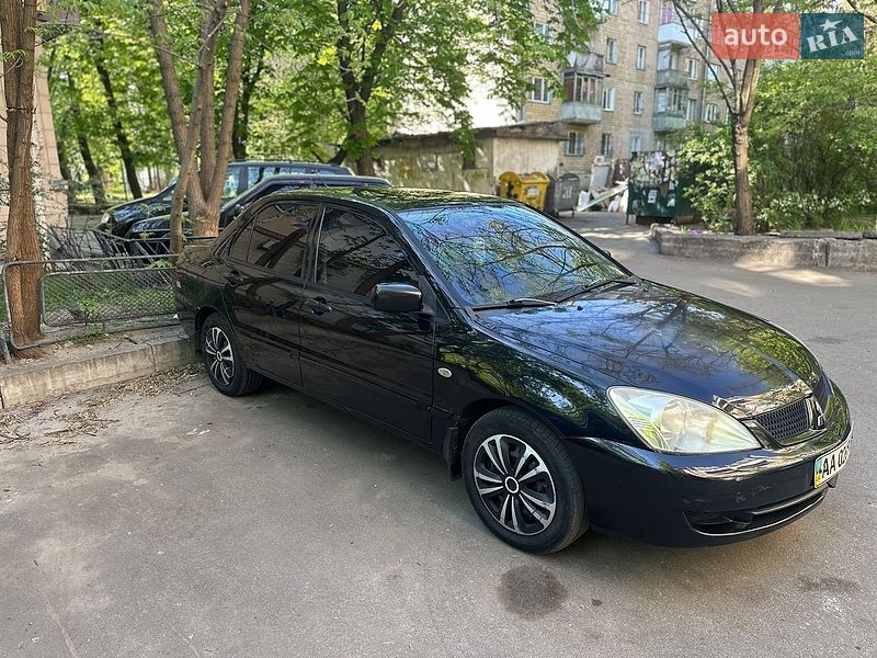Седан Mitsubishi Lancer 2007 в Киеве