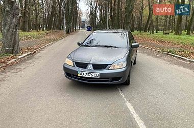 Седан Mitsubishi Lancer 2006 в Черновцах