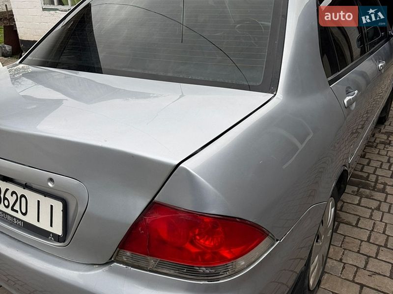 Седан Mitsubishi Lancer 2006 в Днепре