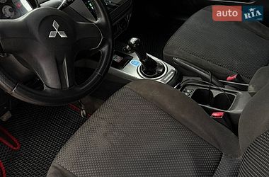 Седан Mitsubishi Lancer 2006 в Днепре