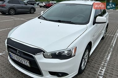 Седан Mitsubishi Lancer 2012 в Вишгороді