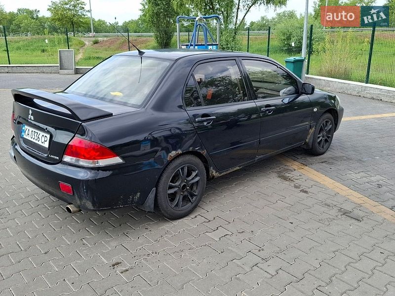 Седан Mitsubishi Lancer 2006 в Киеве